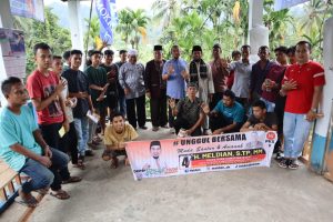 Haji Meldian bersama Pendukung di Siguntur Tuo